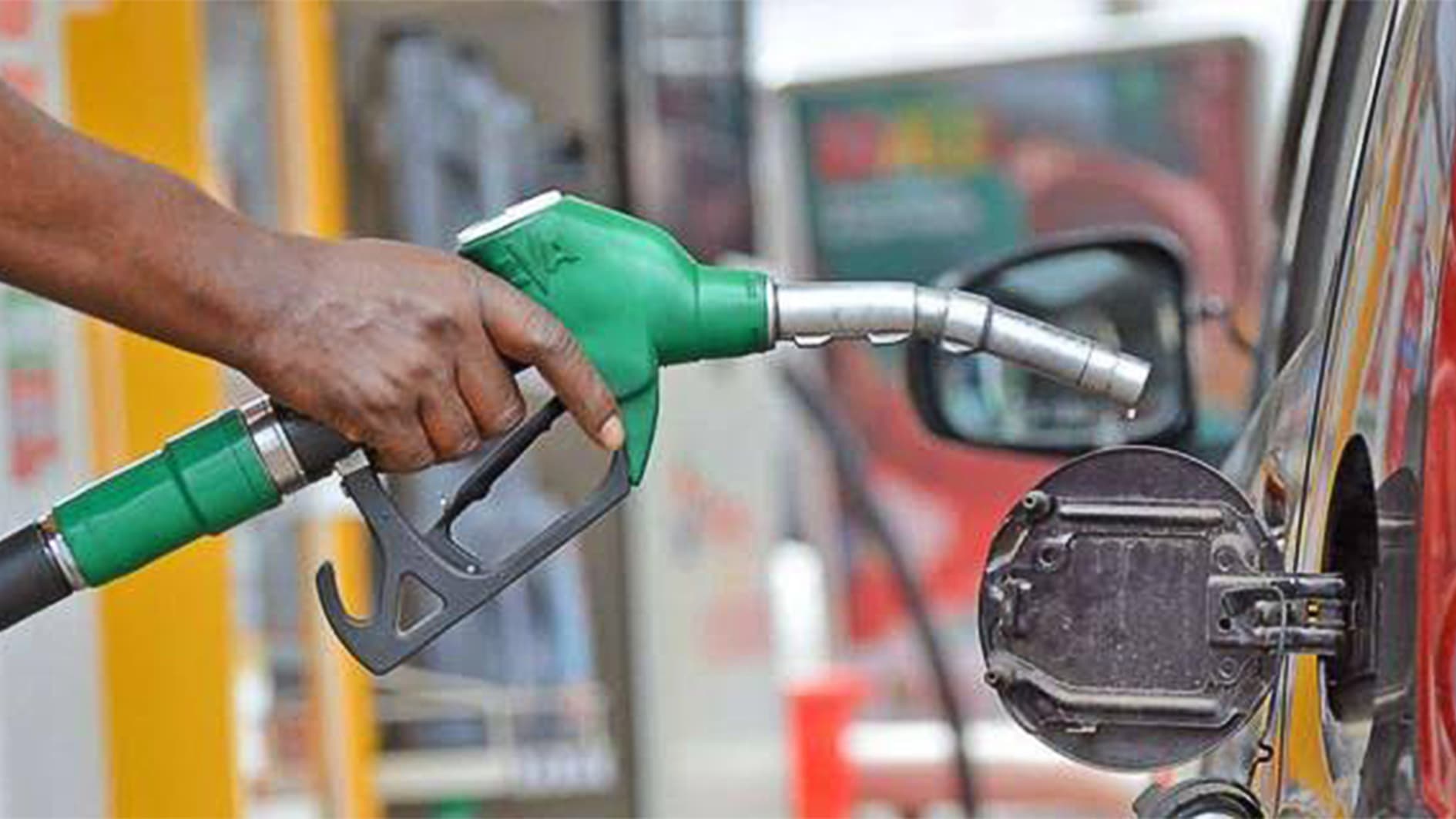 Petrol Pump Price Hits ₦1,350 in Lagos, ₦1,430 in Abuja After Dangote Hike
