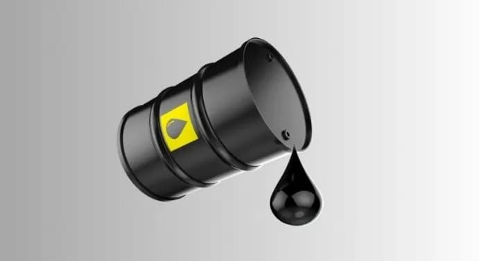 Fossil Fuels Still Dominate Despite Clean Energy Surge