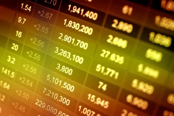 Brent Crude Gains Amid Trade Shifts, Iran Negotiations
