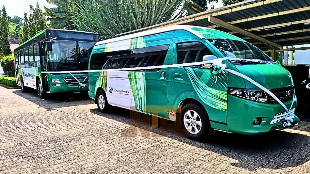 FG Hands Over CNG Buses to Transport Unions in Abuja