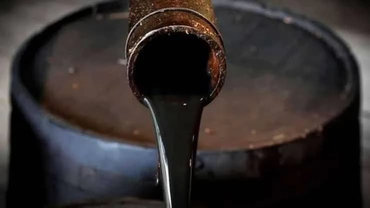 Nigeria’s Oil Output Dips, Budget Faces Fresh Pressure