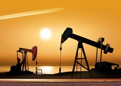 Oil Prices Drop as Middle East Tensions Escalates