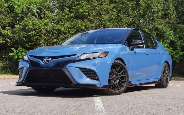 Top 10 Fuel-Efficient Cars in Nigeria and Smart Fuel-Saving Tips