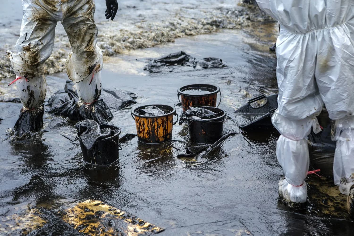 Oil Bunkering in Nigeria Delta: Menace Persists Despite Government Effort