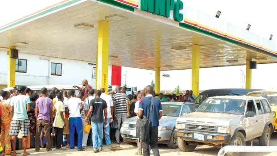 NNPC, Oil Marketers Import 1.9 Billion Litres of Petroleum Products in Six Weeks