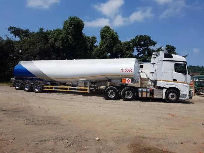 Marketers Slam FG’s New 5% Petrol Surcharge