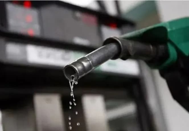 Iran Tensions Shake Global Oil Supply, Driving Petrol Costs Higher in Nigeria