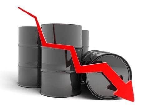Oil Prices Slip 2% After Sharp Rally as Traders Reassess Supply Risks